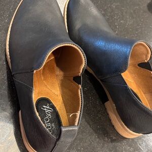 Eurosoft Women's Black and Tan Loafers